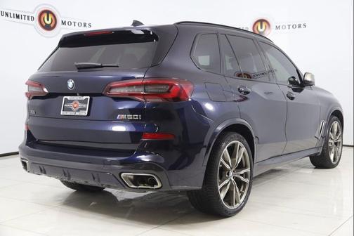 2021 BMW X5 M50i