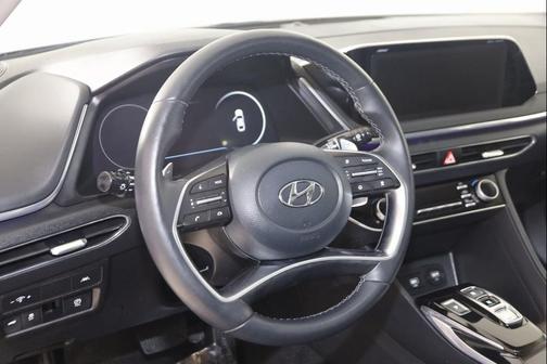 2022 Hyundai SONATA Limited
