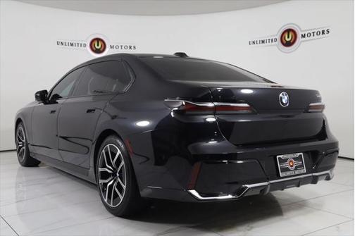 2024 BMW 740 i
