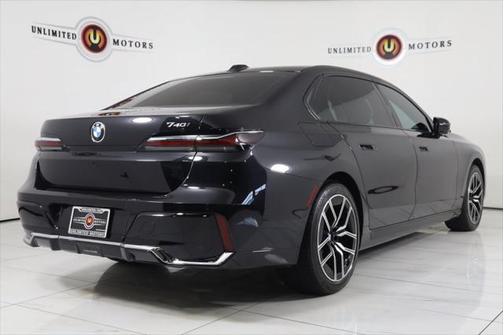 2024 BMW 740 i