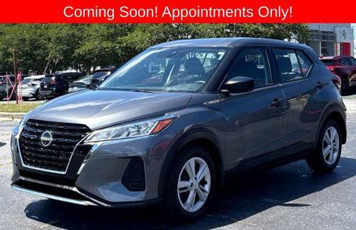 Gun Metallic 2024 Nissan Kicks S