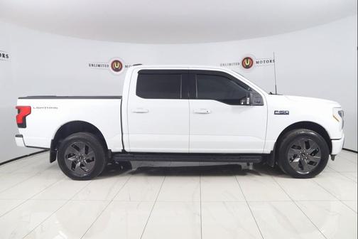 2024 Ford F-150 Lightning Flash