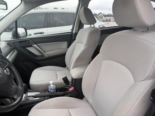 Quartz Blue Pearl 2016 Subaru Forester 2.5i