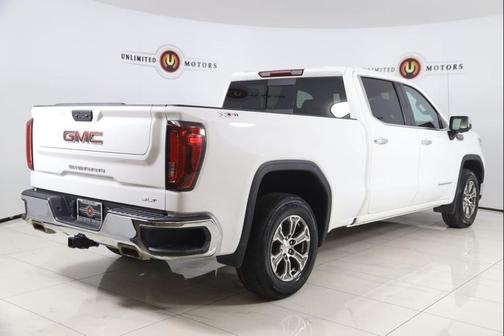 Summit White 2023 GMC Sierra 1500 SLT