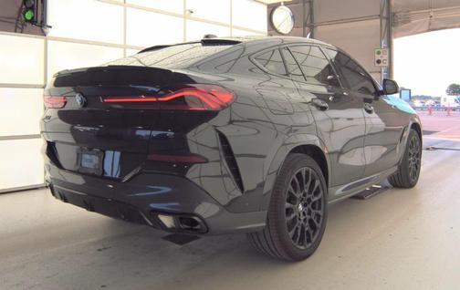 Black Sapphire Metallic 2024 BMW X6 xDrive40i