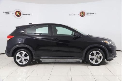 Crystal Black Pearl 2021 Honda HR-V LX