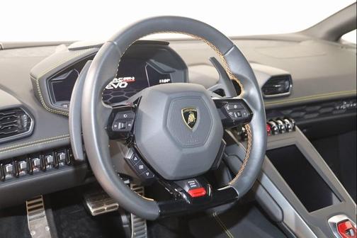 2022 Lamborghini Huracan EVO Coupe RWD