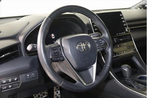 2019 Toyota Avalon Touring