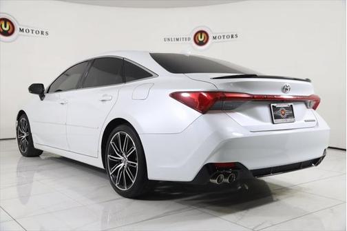 2019 Toyota Avalon Touring
