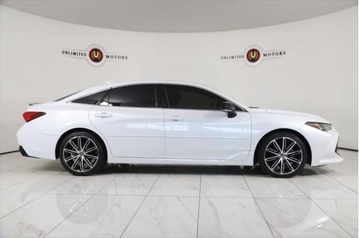 2019 Toyota Avalon Touring