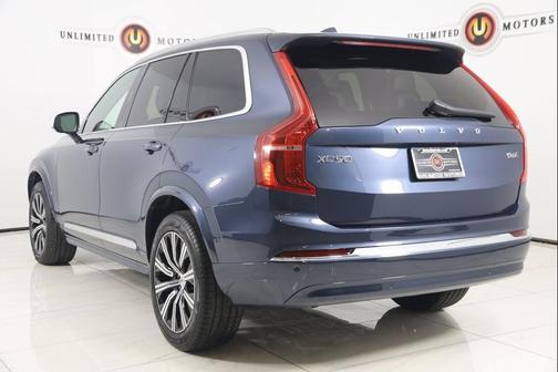 2024 Volvo XC90 B6 Plus Bright Theme 7-Seater