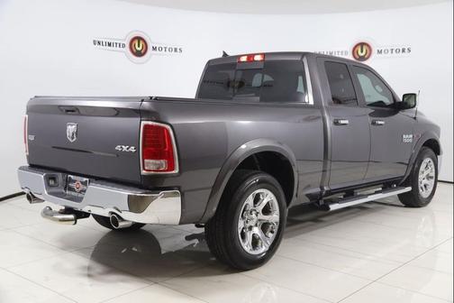 Granite Crystal Metallic Clearcoat 2016 RAM 1500 Laramie