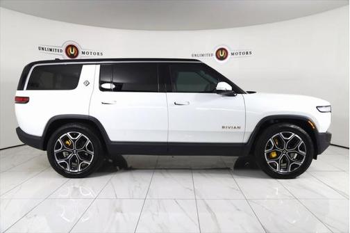 2023 Rivian R1S Adventure