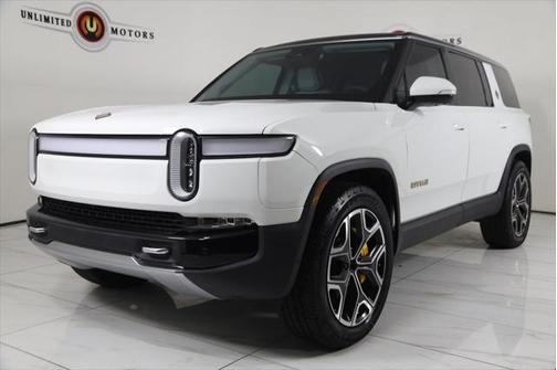 2023 Rivian R1S Adventure