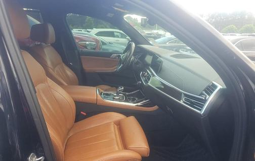 Carbon Black Metallic 2020 BMW X7 M50i