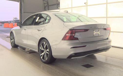 Bright Dusk Metallic 2024 Volvo S60 B5 Plus Dark Theme