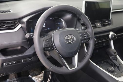 2023 Toyota RAV4 Hybrid XLE