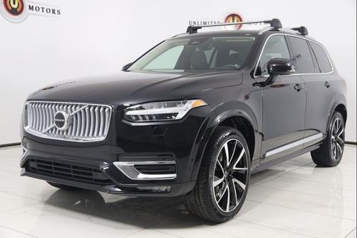 2025 Volvo XC90 B5 Plus