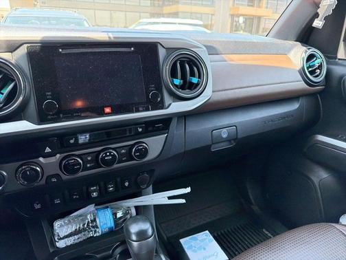 Barcelona Red Metallic 2018 Toyota Tacoma Limited