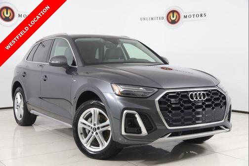 Daytona Gray Pearl Effect 2024 Audi Q5 e 55 S line Premium Plus