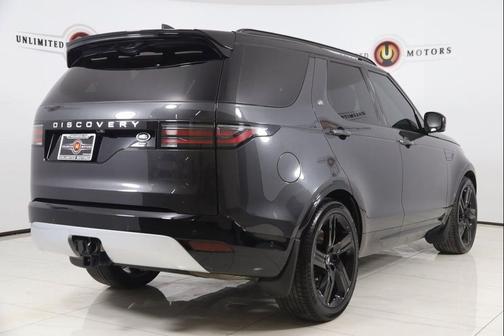 2023 Land Rover Discovery P360 Metropolitan Edition