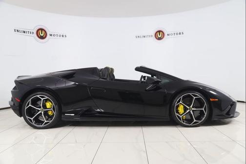 2023 Lamborghini Huracan EVO Spyder RWD