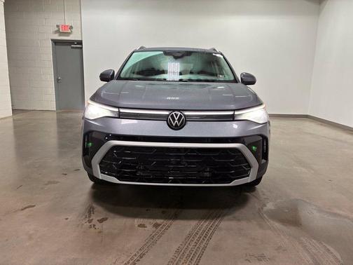 Platinum Gray Metallic 2027 Volkswagen Taos 1.5T SEL