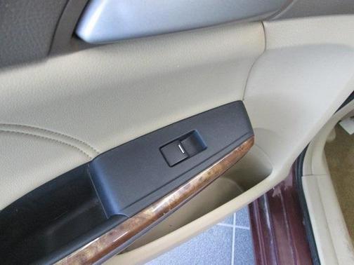 2009 Honda Accord EX-L for sale in Standish, MI - image 9
