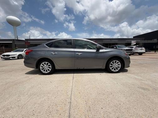 Gun Metallic 2019 Nissan Sentra SV