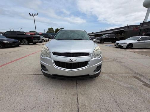 Silver Ice Metallic 2015 Chevrolet Equinox LS