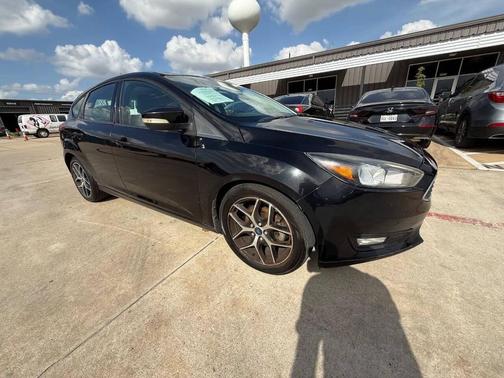 Shadow Black 2018 Ford Focus SEL