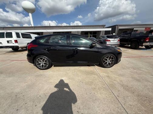 Shadow Black 2018 Ford Focus SEL