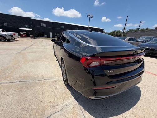 Ebony Black 2021 Kia K5 LXS