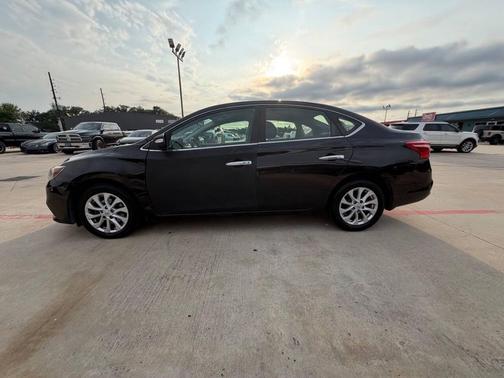 Super Black 2019 Nissan Sentra SV