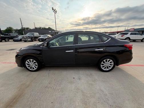Super Black 2019 Nissan Sentra SV