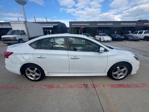 Aspen White 2016 Nissan Sentra SR