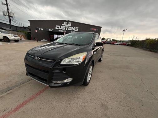 Sterling Gray Metallic 2014 Ford Escape SE