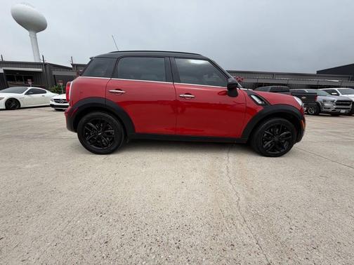 Chili Red 2016 MINI Countryman Cooper S