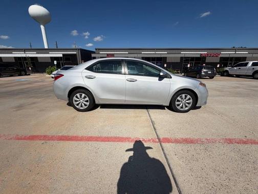 Classic Silver Metallic 2015 Toyota Corolla LE