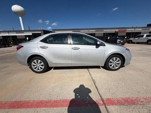Classic Silver Metallic 2015 Toyota Corolla LE