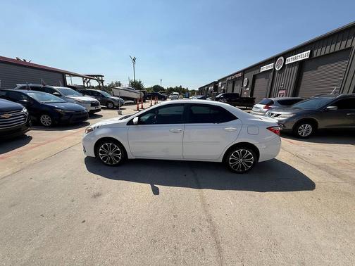 2016 Toyota Corolla S Plus
