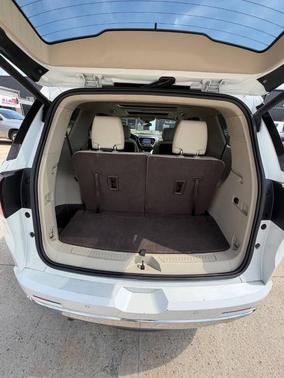 White Frost Tricoat 2019 GMC Acadia Denali