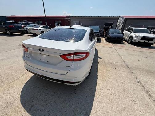 2015 Ford Fusion SE