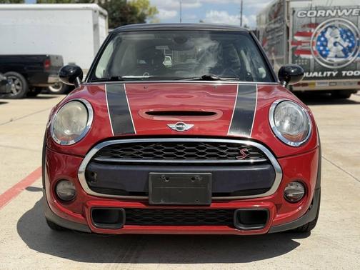 Chili Red 2015 MINI Hardtop Cooper S