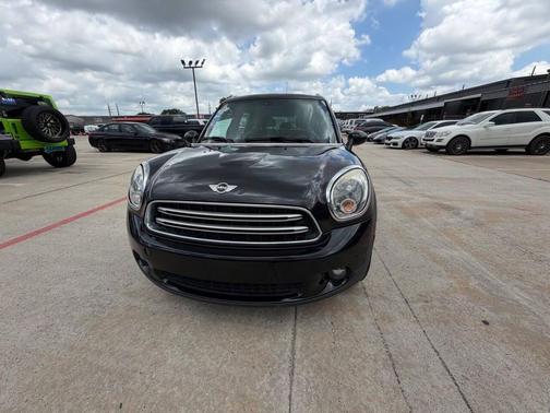 Absolute Black Metallic 2016 MINI Countryman Cooper