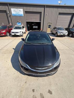 2015 Chrysler 200 C
