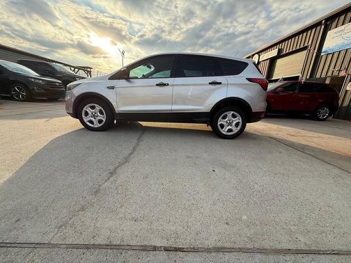 2019 Ford Escape S