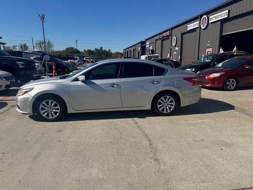 2016 Nissan Altima 2.5 S