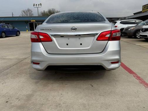 2018 Nissan Sentra SV