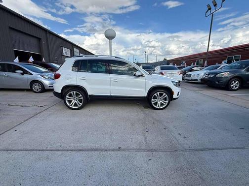 2012 Volkswagen Tiguan SEL